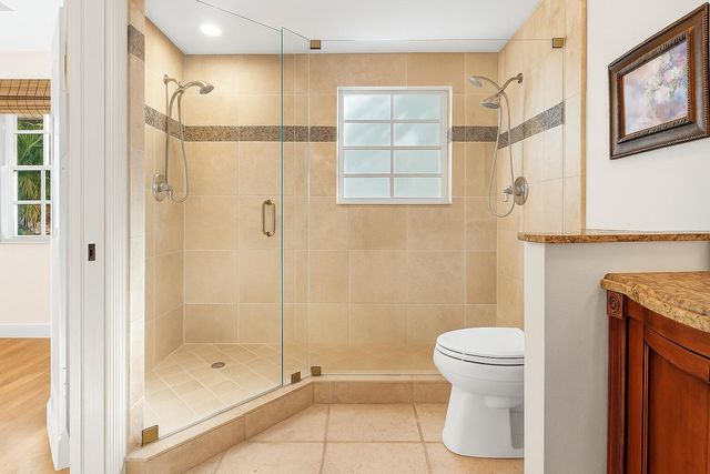 1998 NE 7th Street #101, Deerfield Beach, FL 33441