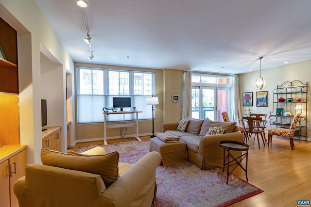 105 Monticello Ave #301, Charlottesville, VA 22902