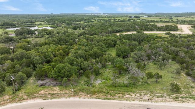 1027 Cedar Hill Dr, Nemo, TX 76070