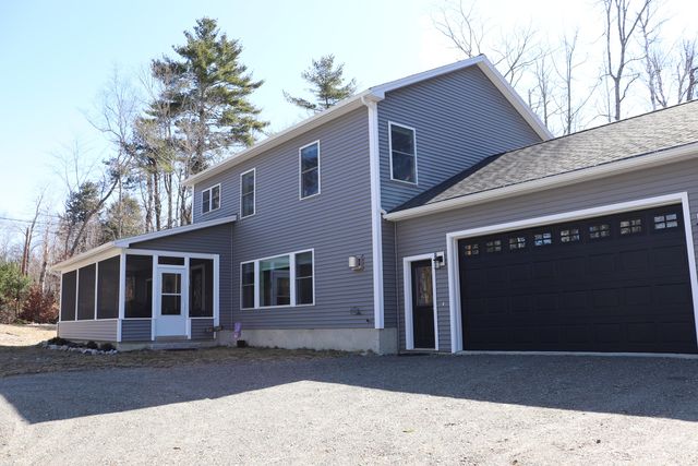 56 Lakeview Avenue, Holden, ME 04429