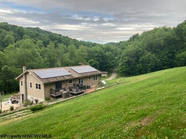 5575 Mount Clare Rd, Mount Clare, WV 26408