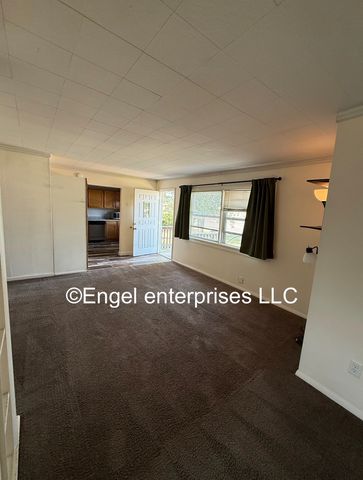 1253 N  5th St #1, Laramie, WY 82072