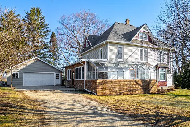 8710 N  Pecatonica Rd, Pecatonica, IL 61063