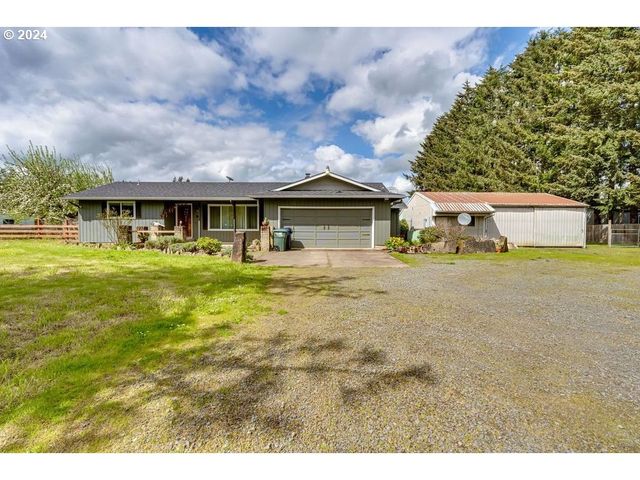 38158 Place Rd, Fall Creek, OR 97438