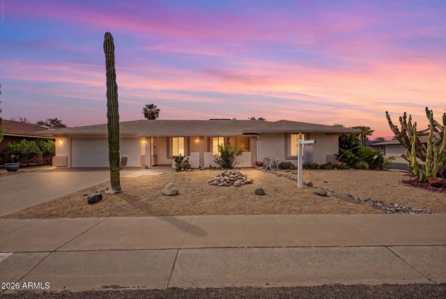 11033 W BLUEFIELD Court, Sun City, AZ 85351