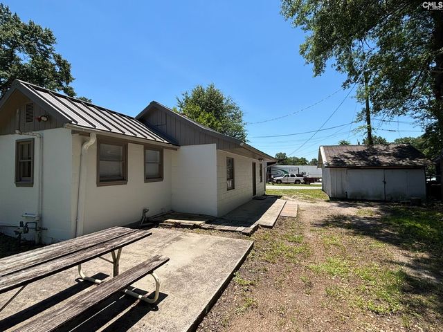 611 Oakland Ave, Cayce, SC 29033