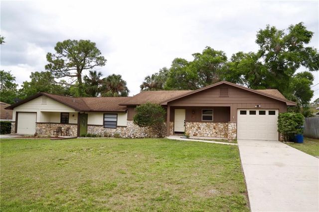 1513 Elsasser St, Deland, FL 32720