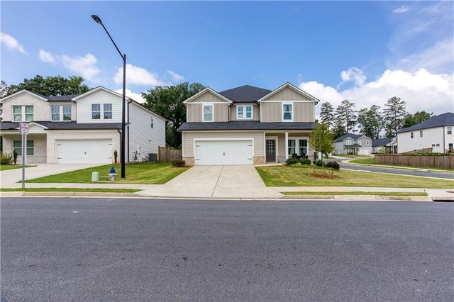 607 Runnel Dr, Woodstock, GA 30188