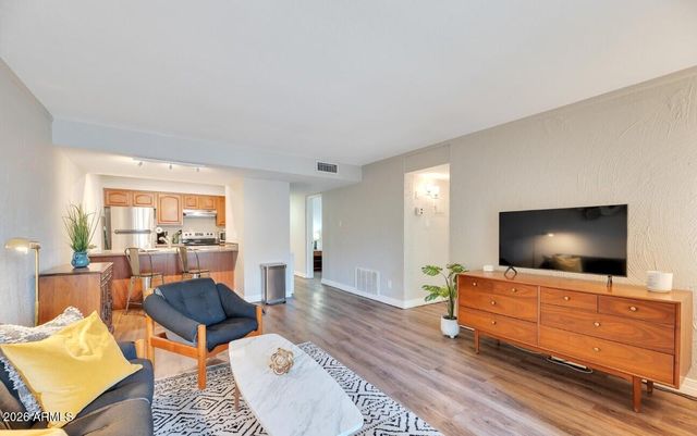3313 N  68th St #208E, Scottsdale, AZ 85251