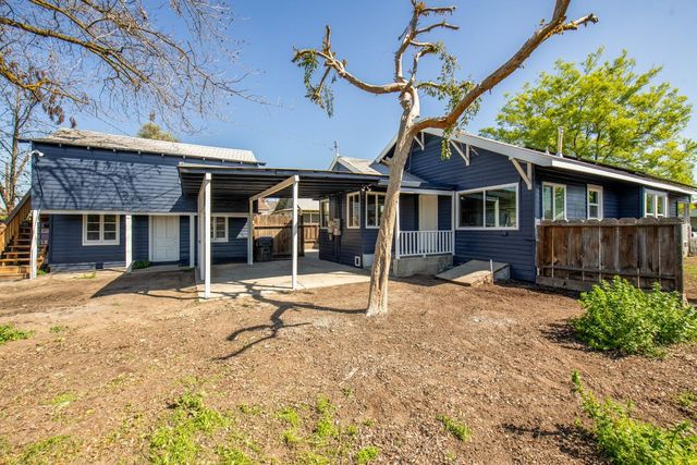 2705 C St, Selma, CA 93662