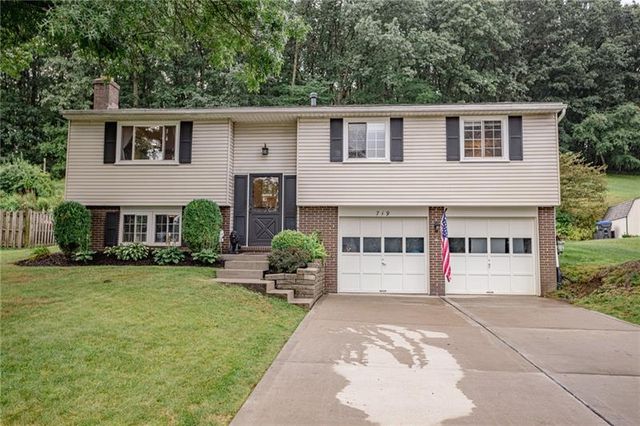 719 Skyview Dr, Cranberry Township, PA 16066