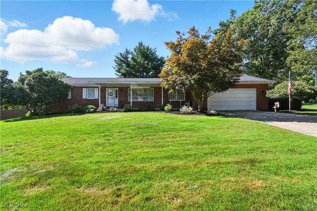 425 Mather Hill Dr, Wooster, OH 44691