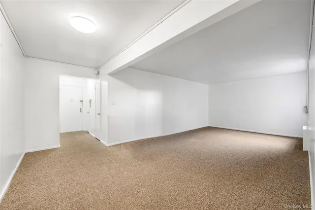 224 Union Turnpike #3K, Oakland Gardens, NY 11364