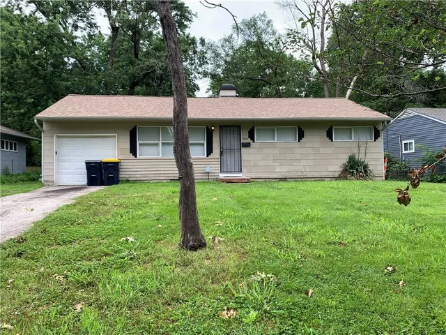 6906 E  114th Ter, Kansas City, MO 64134
