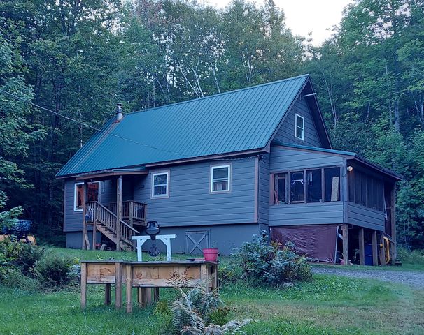 332 Day Mountain Road, Temple, ME 04984