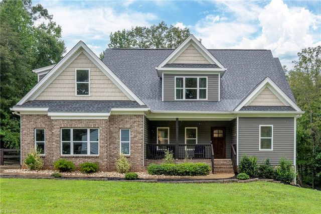 125 Grey Fox Trl, Advance, NC 27006