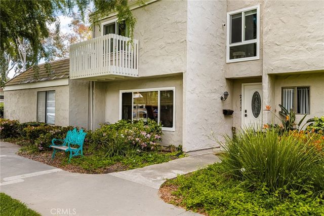 24822 Lakefield St, Lake Forest, CA 92630