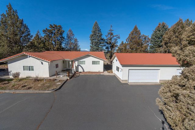 20230 ROGERS RD, BEND, OR 97703