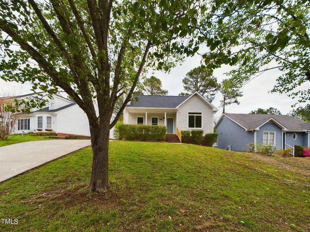 720 Saint Catherines Dr, Wake Forest, NC 27587