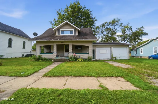 507 W  Perry St, Paulding, OH 45879