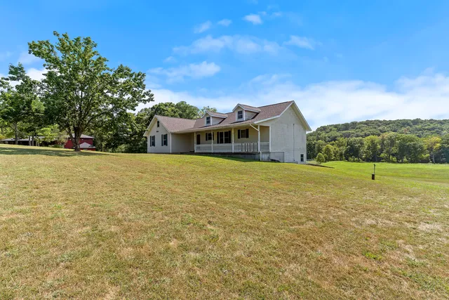2065 W Horse Haven Trail, Nixa, MO 65714
