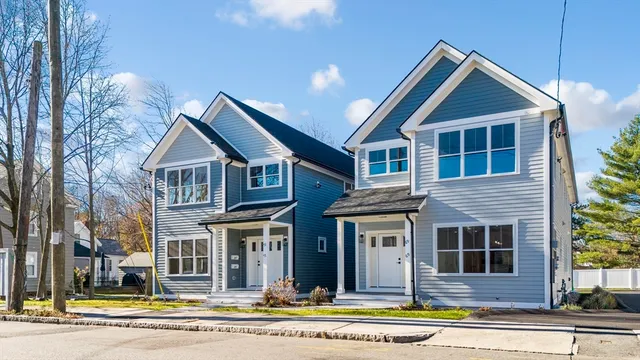 71 Readville St #B, Hyde Park, MA 02136