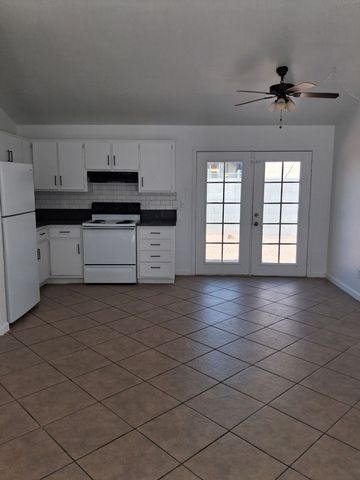 13221 N  21st Pl #4, Phoenix, AZ 85022