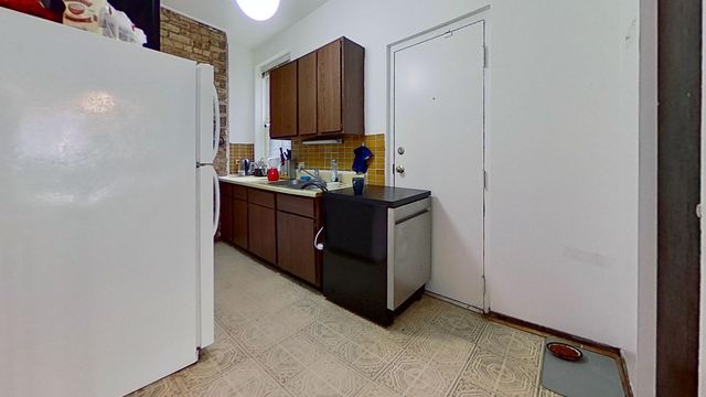 Raised First Floor East Lakeview One Bedroom - Chicago, IL | Trulia