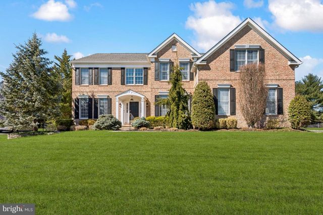 103 Oakmont Dr, Moorestown, NJ 08057