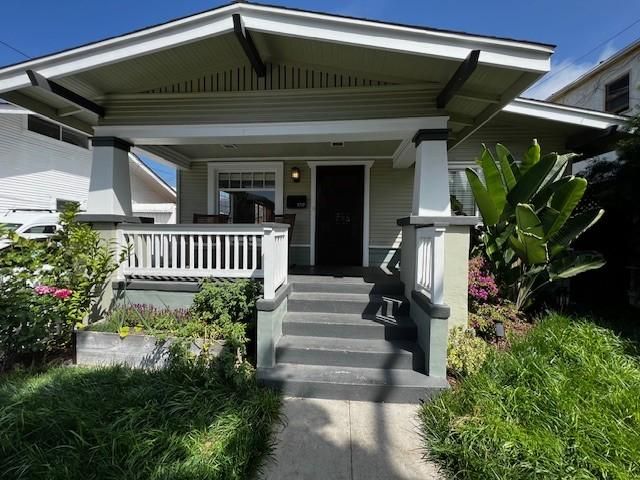 1717 E  Erie St, Long Beach, CA 90802