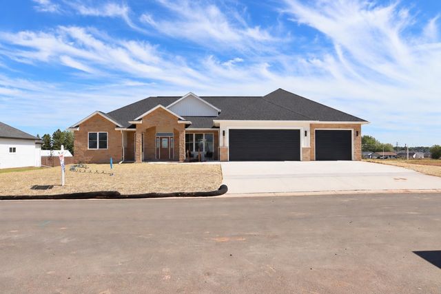 N1332 Meadow Park Dr, Greenville, WI 54942