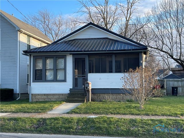 119 Yeager St, Napoleon, OH 43545