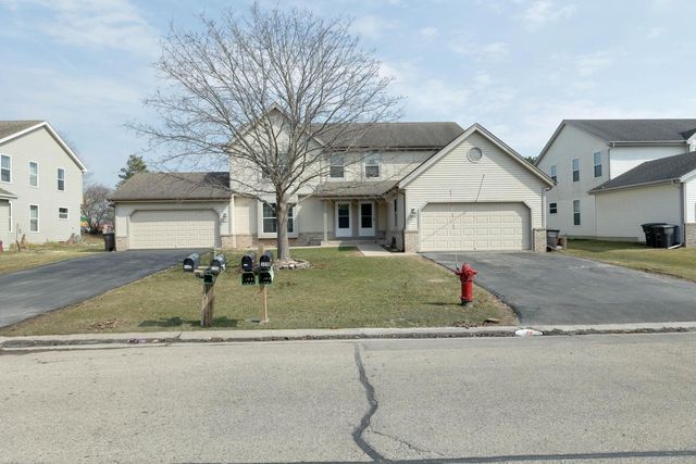 309 N  8th St #B, Waterford, WI 53185