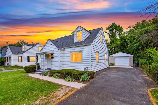 220 S  Ashburton Rd, Columbus, OH 43213