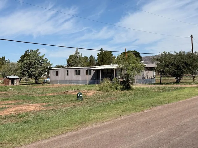 1700 W  Fort Davis Ave, Alpine, TX 79830