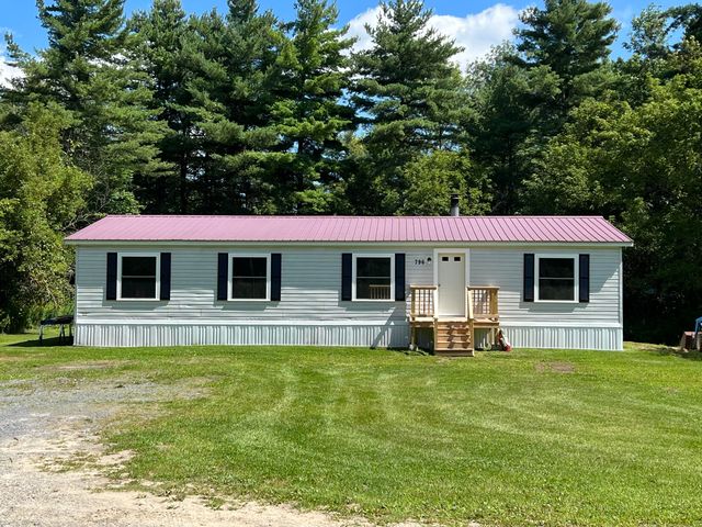 796 Oneil Rd, West Chazy, NY 12992
