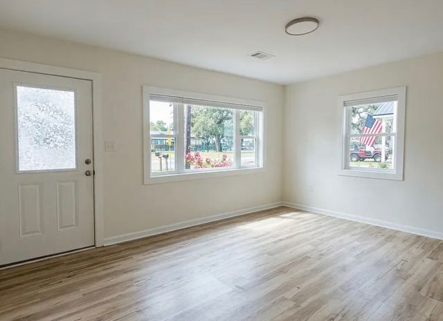 6096 Bears Bluff Rd, Wadmalaw Island, SC 29487