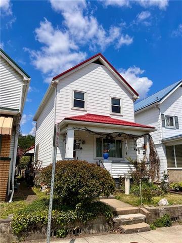 246 Kennedy Ave, East Vandergrift, PA 15629