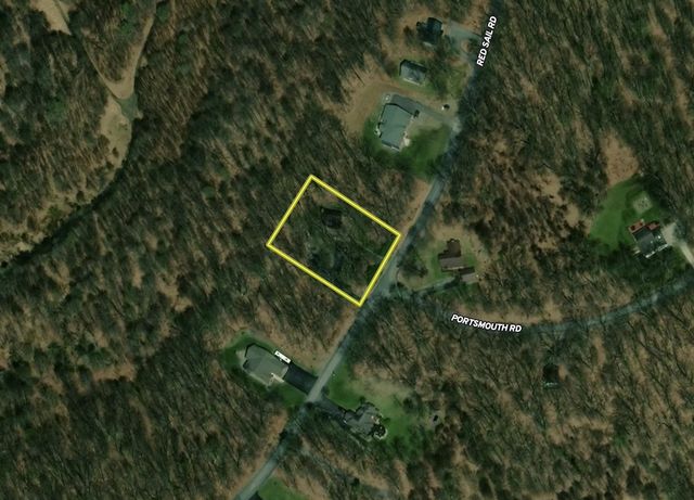 516 Red Sail Rd, Du Bois, PA 15801