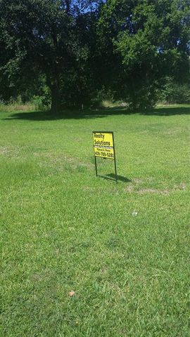 709 1st Ave S, Texas City, TX 77590