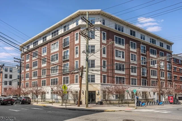 82 Clinton St BLDG 82 #6F, Hoboken, NJ 07030