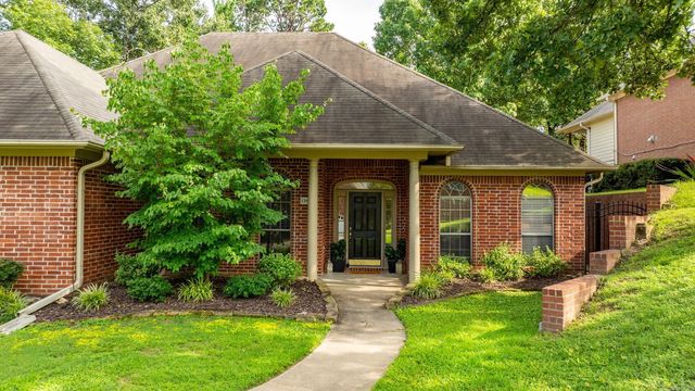 13800 Saint Michael Dr, Little Rock, AR 72211