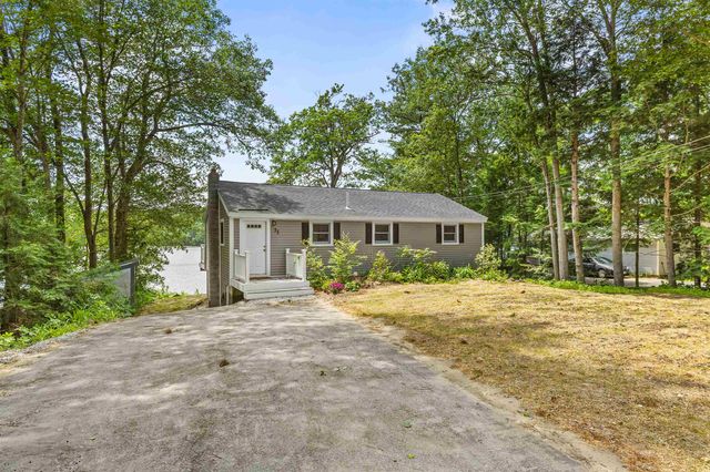 75 New Hampshire Drive, Webster, NH 03303