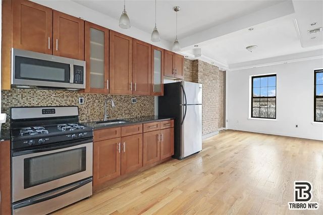162 Throop Ave #3-F, Brooklyn, NY 11206