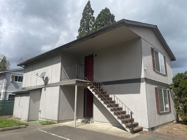 3218 22nd Pl   #B, Forest Grove, OR 97116