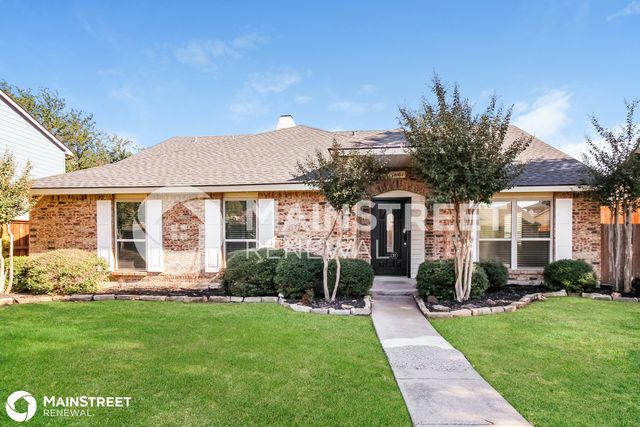 6861 Younger Dr, The Colony, TX 75056
