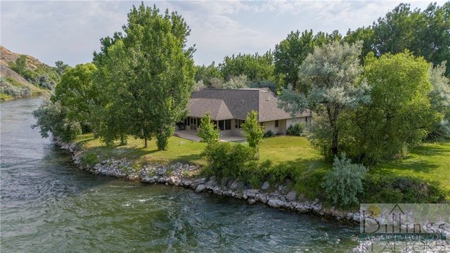 581 River Bend Rd, Saint Xavier, MT 59075