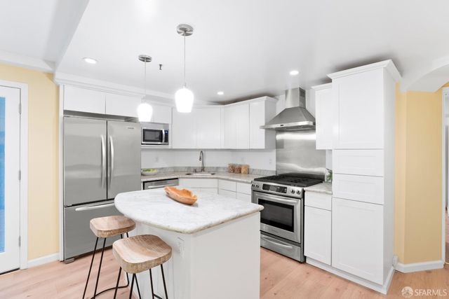 630 Leavenworth St, San Francisco, CA 94109