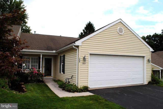 289 Winners Circle Dr, Red Lion, PA 17356
