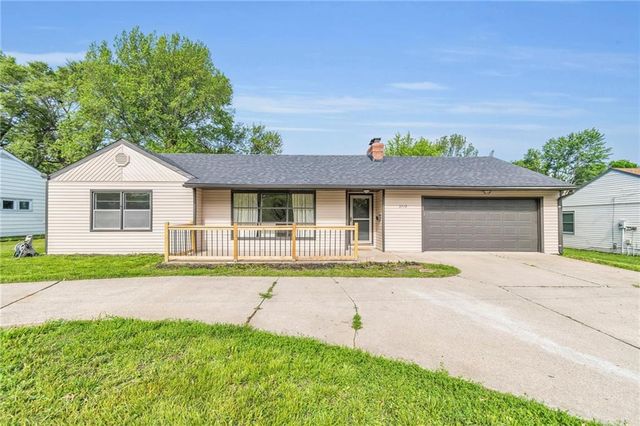 3710 S  Sterling Ave, Independence, MO 64052